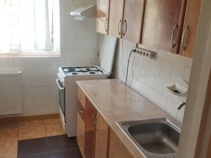 Drumul Taberei nr. 34, langa metrou Tudor Vladimirescu,